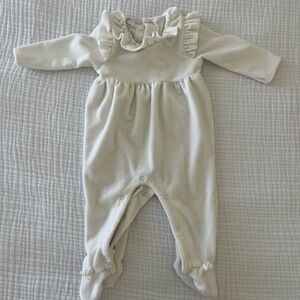 Mud Pie Cream Ruffled Baby One Piece, Size 3-6m